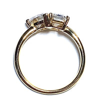 Load image into Gallery viewer, 18ct Gold Lab grown 'Toi et Moi' Ring
