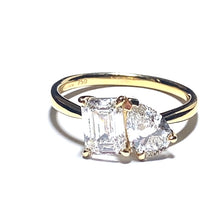 Load image into Gallery viewer, 18ct Gold Lab grown 'Toi et Moi' Ring