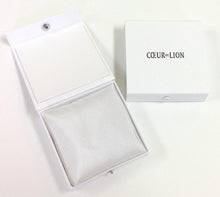 Load image into Gallery viewer, Coeur De Lion Geo-Cube Earrings - Grey Gold