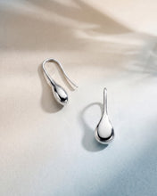 Load image into Gallery viewer, Kit Heath Coast Pebble Smooth Mini Drop Earrings