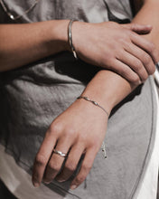 Load image into Gallery viewer, Kit Heath Glint Triplet Toggle Bracelet