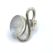 Load image into Gallery viewer, Secondhand 9ct White Gold Moonstone Ring