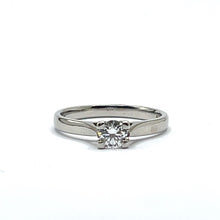 Load image into Gallery viewer, Secondhand Platinum Diamond Solitaire Ring