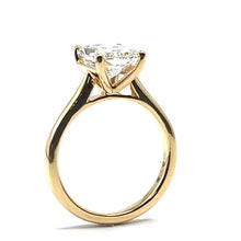 Load image into Gallery viewer, 18ct Gold Lab Grown Radiant Cut Diamond Ring - 3ct