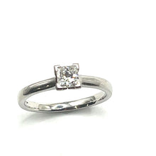 Load image into Gallery viewer, Secondhand Platinum Princess Cut Diamond Ring