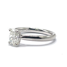 Load image into Gallery viewer, Platinum 1.00ct Oval Natural Diamond Ring