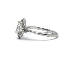 Load image into Gallery viewer, Secondhand Elegant Oval Diamond Ring