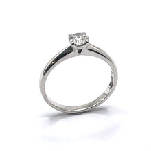 Load image into Gallery viewer, Secondhand 'Leo Diamond' Single Stone Ring