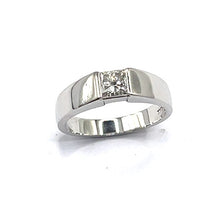 Load image into Gallery viewer, Secondhand Platinum Princess Cut Diamond Ring