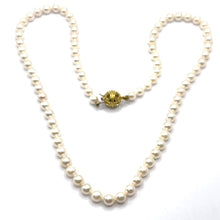 Load image into Gallery viewer, Secondhand Cultured Pearl Necklace