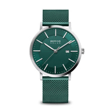 Load image into Gallery viewer, Bering Solar Watch - Green