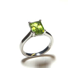 Load image into Gallery viewer, 9ct White Gold Peridot Single Stone Ring
