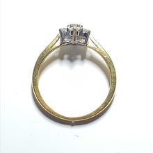 Load image into Gallery viewer, Secondhand 18ct Gold Diamond Daisy Cluster Ring