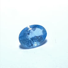 Load image into Gallery viewer, Secondhand Loose Aquamarine gemstone - Oval 2.59ct

