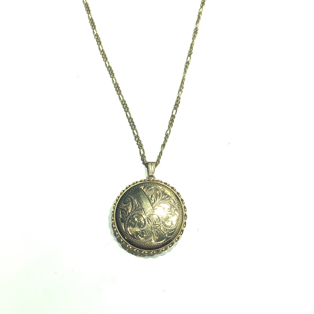 Secondhand Gold Locket with 30