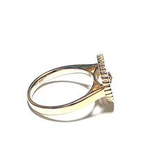 Load image into Gallery viewer, 9ct Gold Mother of Pearl Ring