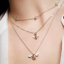 Load image into Gallery viewer, Kit Heath Blossom Flyte Mini Honey Bee Necklace