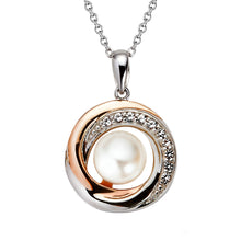 Load image into Gallery viewer, Jersey Pearl Camrose Swirl Pendant

