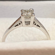 Load image into Gallery viewer, Secondhand 18ct Princess Cut Diamond 0.33ct Solitaire Ring