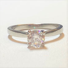 Load image into Gallery viewer, Secondhand Platinum Single Stone Diamond Ring