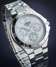 Load image into Gallery viewer, Unisex Lorus watch
