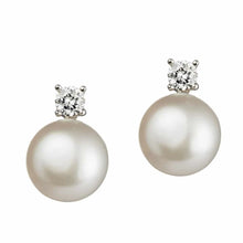 Load image into Gallery viewer, Jersey Pearl Freshwater Chic Stud Earrings
