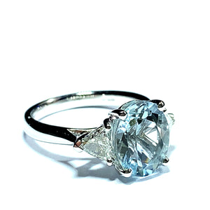 Platinum Aquamarine and Diamond Ring