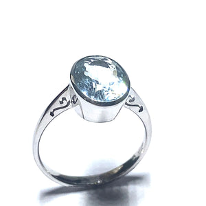 9ct White Gold Handmade Oval Aquamarine Ring