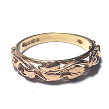Load image into Gallery viewer, Secondhand Clogau 9ct Gold Tree of Life Ring
