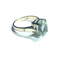 Load image into Gallery viewer, Secondhand Aquamarine Ring
