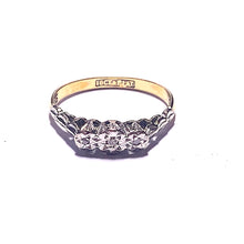 Load image into Gallery viewer, Secondhand Illusion Set Three Stone Diamond Ring
