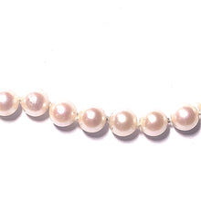 Load image into Gallery viewer, Secondhand Cultured Pearl Necklace
