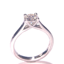 Load image into Gallery viewer, Secondhand Platinum Diamond Ring - 0.85ct
