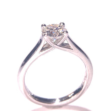 Load image into Gallery viewer, Secondhand Platinum Diamond Ring - 0.85ct
