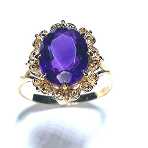 Secondhand Gold and Amethyst Ring