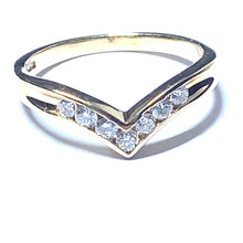 Load image into Gallery viewer, Secondhand Diamond Wishbone Ring
