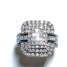 Load image into Gallery viewer, Secondhand Diamond Cocktail Ring

