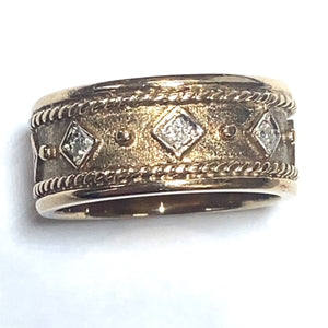 Secondhand 9ct Gold Wide Ring