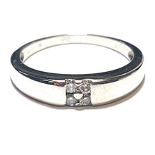Load image into Gallery viewer, Secondhand White Gold and Diamond Ring
