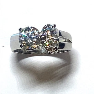 Secondhand Platinum Diamond Unique Ring