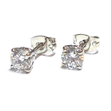 Load image into Gallery viewer, Secondhand Diamond Stud Earrings - 1.02ct
