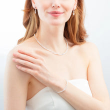 Load image into Gallery viewer, Coeur De Lion White Silver Bead Neklace
