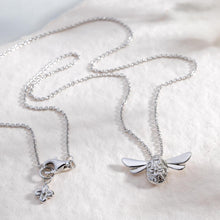 Load image into Gallery viewer, Kit Heath Blossom Flyte Midi Honey Bee Necklace
