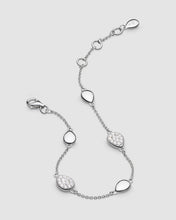 Load image into Gallery viewer, Kit Heath Pebble Glisten Station Bracelet
