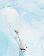 Load image into Gallery viewer, Kit Heath Coast Pebble Smooth Elegant Necklace
