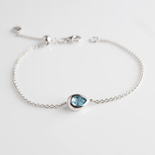 Load image into Gallery viewer, Kit Heath Coast Pebble Blue Topaz Slider Bracelet
