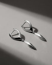 Load image into Gallery viewer, Kit Heath Glint Tapered Hinged Hoop Drop
