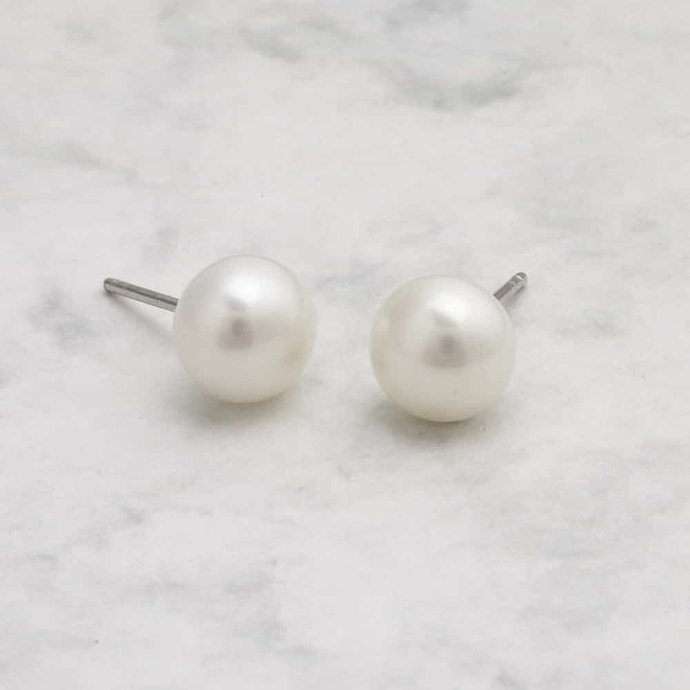 Jersey Pearl 9mm Signature Pearl Studs