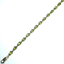 Load image into Gallery viewer, Secondhand 9ct Gold Peridot Bracelet

