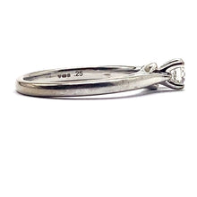 Load image into Gallery viewer, Secondhand 18ct White Gold Diamond Ring
